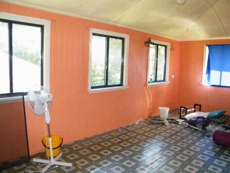 2 Stevenson Street, South Mackay QLD 4740