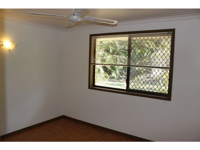 10 Sunset Beach Court, Shoal Point QLD 4750