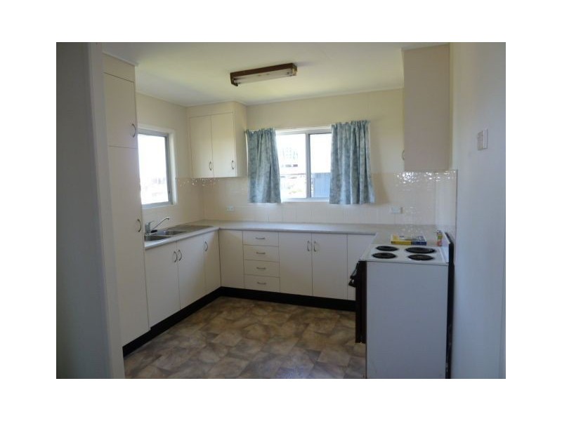 7 Hugh Reilly, North Mackay QLD 4740