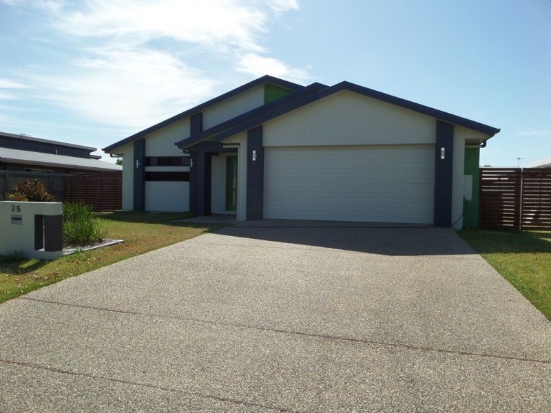25 Vidar Crescent, Ooralea QLD 4740