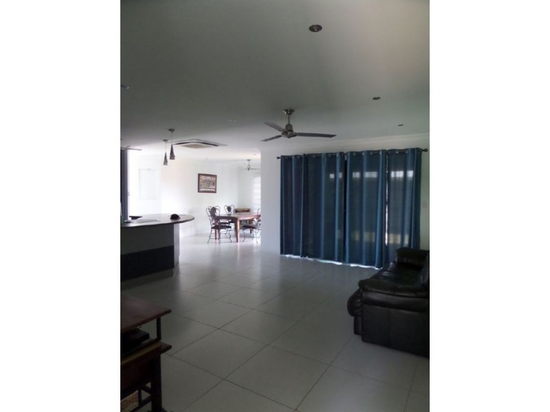 25 Vidar Crescent, Ooralea QLD 4740