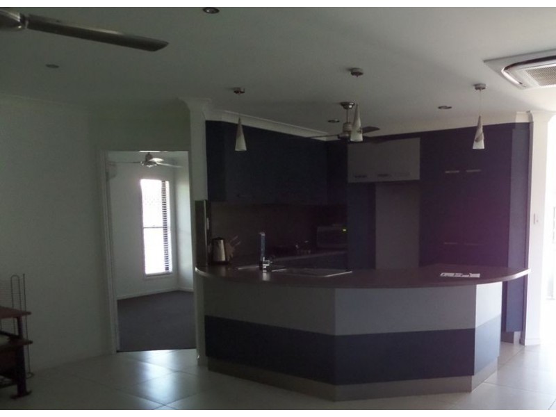 25 Vidar Crescent, Ooralea QLD 4740