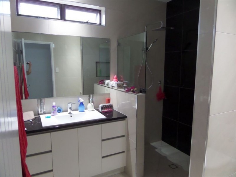 16 Turtle Place, Blacks Beach QLD 4740