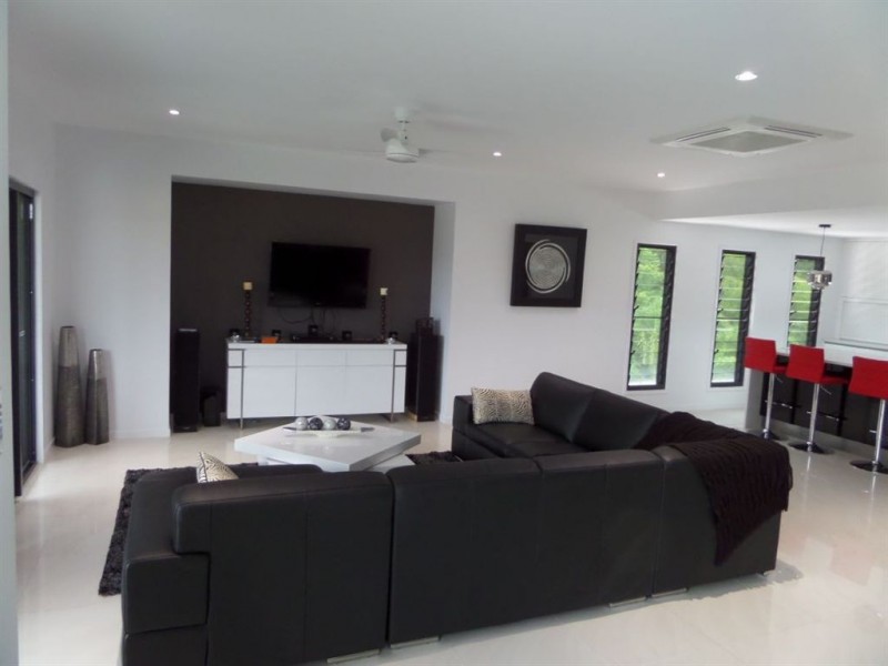 16 Turtle Place, Blacks Beach QLD 4740