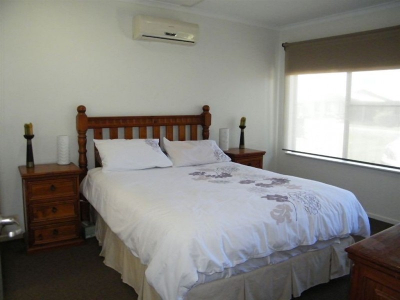 48 Katey Crescent, Mirani QLD 4754