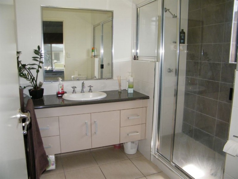 48 Katey Crescent, Mirani QLD 4754
