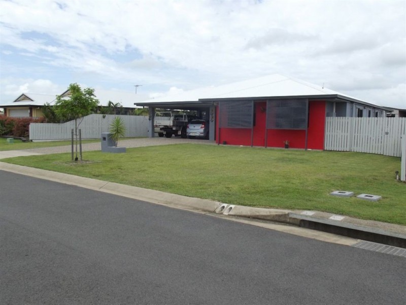 2 Clark Place, Marian QLD 4753