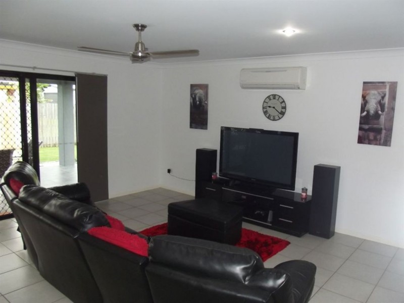 2 Clark Place, Marian QLD 4753