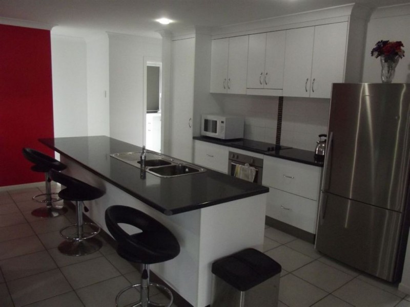 2 Clark Place, Marian QLD 4753