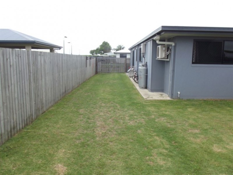 2 Clark Place, Marian QLD 4753