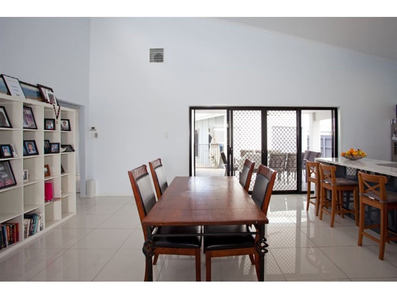 25 Kensington Court, Glenella QLD 4740