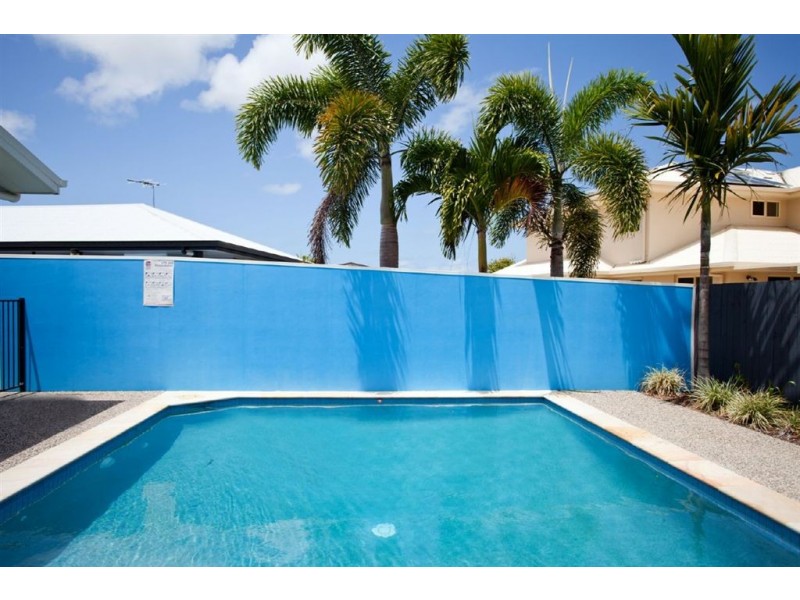 25 Kensington Court, Glenella QLD 4740
