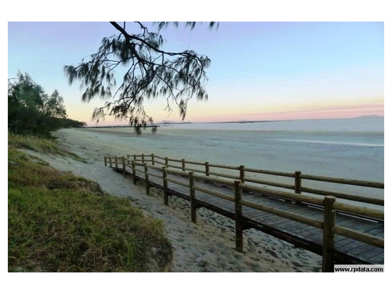 19 Seaspray Close, Shoal Point QLD 4750