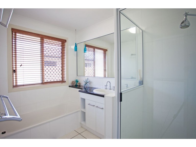 6 Hokins Court, Glenella QLD 4740