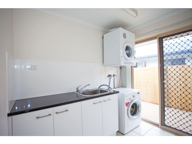 6 Hokins Court, Glenella QLD 4740