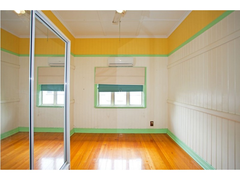 4a Lloyd Street, West Mackay QLD 4740