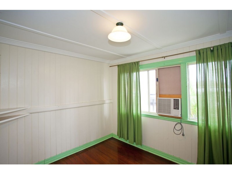 4a Lloyd Street, West Mackay QLD 4740