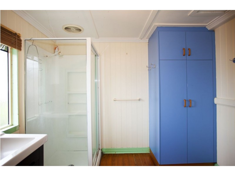 4a Lloyd Street, West Mackay QLD 4740