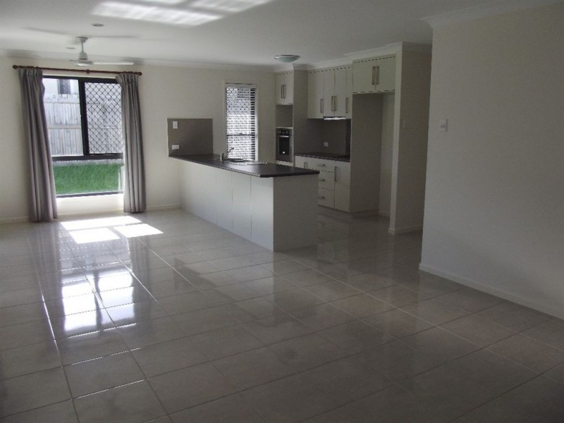 12 Sonoran Street, Rural View QLD 4740