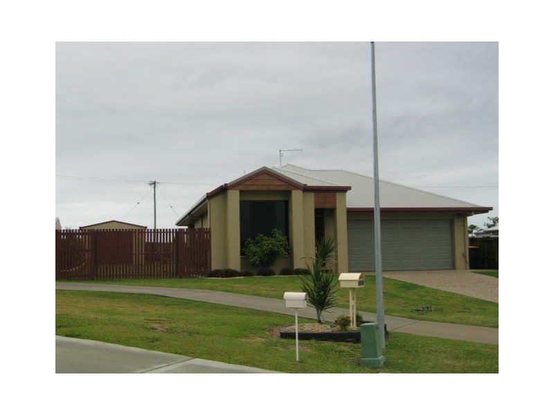 21 Dustwill Street, Eimeo QLD 4740
