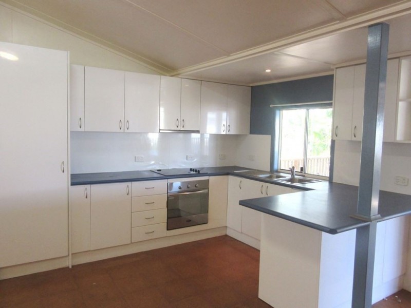 9 Martin Street, Mackay QLD 4740