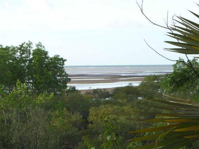 1 Slade Esplanade, Slade Point QLD 4740