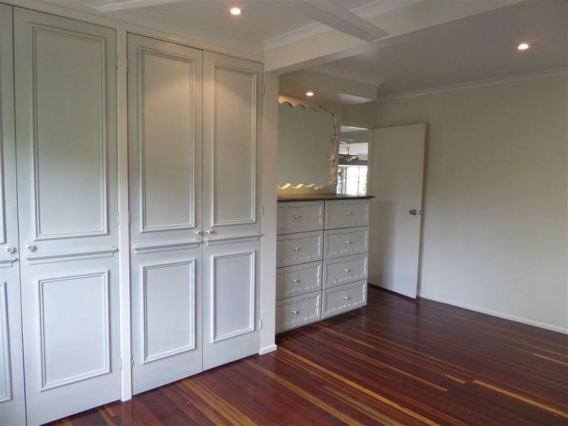 1 Slade Esplanade, Slade Point QLD 4740