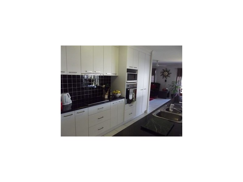 20 Debbiesue Drive, Mount Pleasant QLD 4740