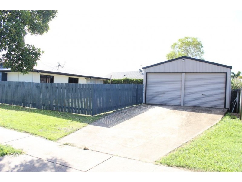 14 Wheeler Drive, Glenella QLD 4740