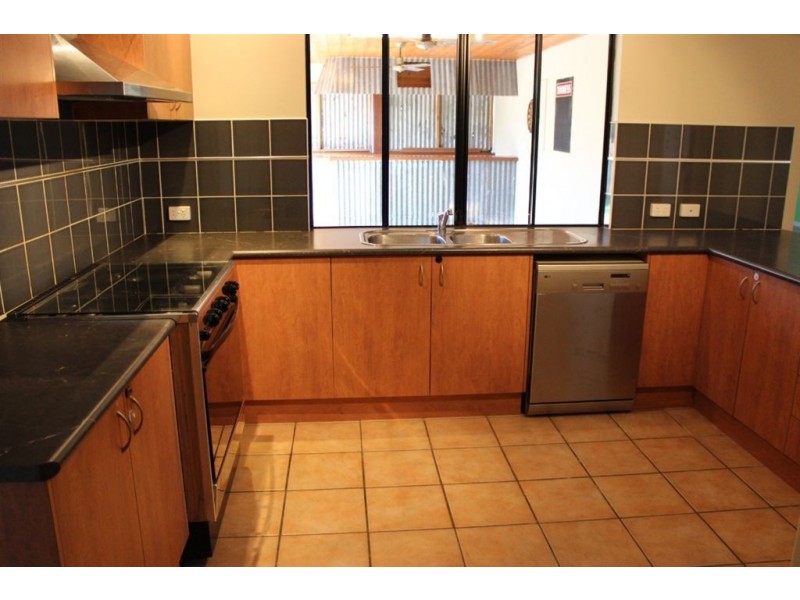 14 Wheeler Drive, Glenella QLD 4740