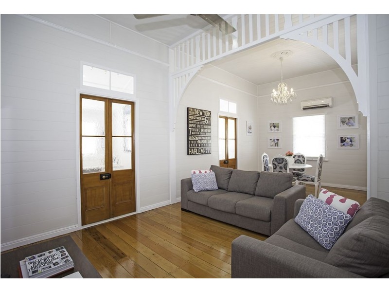 317 Shakespeare Street, Mackay QLD 4740