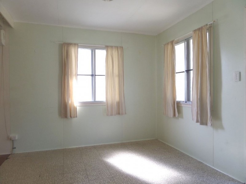 14 Weir Street, East Mackay QLD 4740