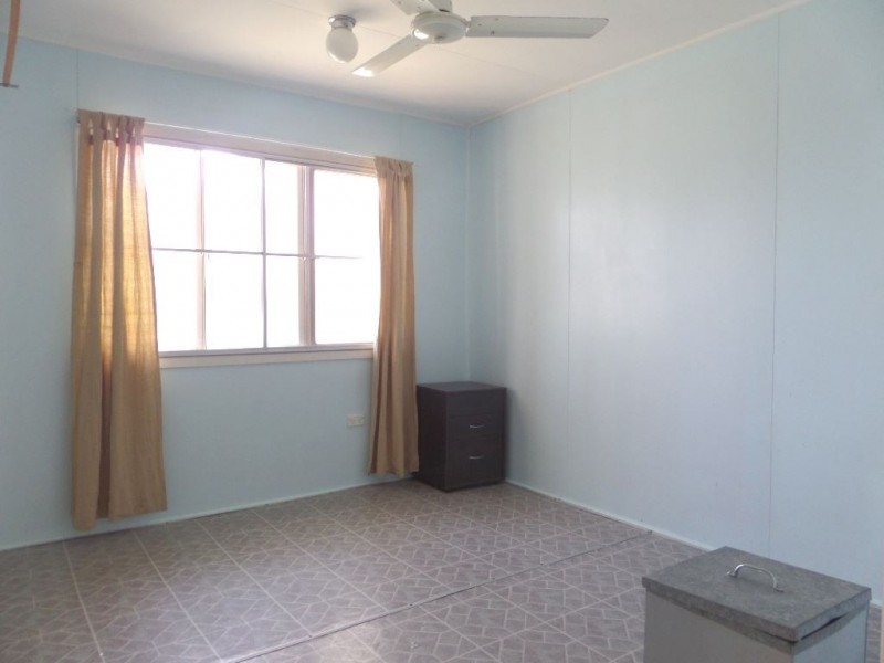 14 Weir Street, East Mackay QLD 4740