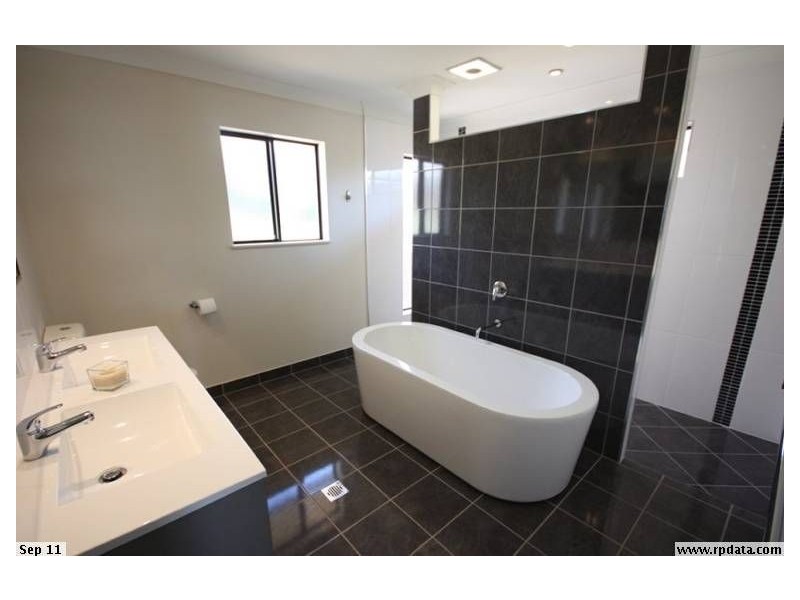 3 Dan Court, Walkerston QLD 4751