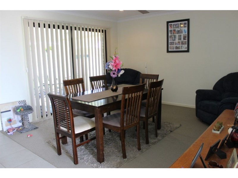 18 Village Circuit, Eimeo QLD 4740