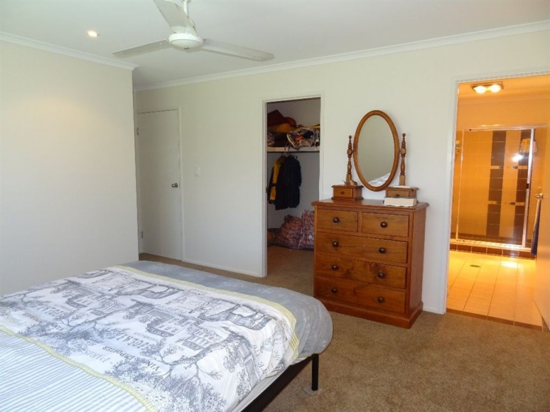 20 Wilcox Street, Eimeo QLD 4740