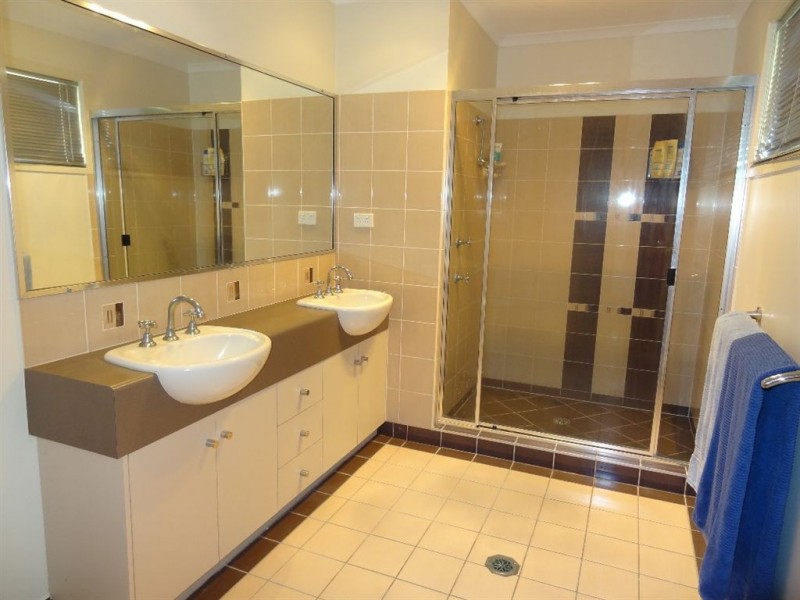 20 Wilcox Street, Eimeo QLD 4740