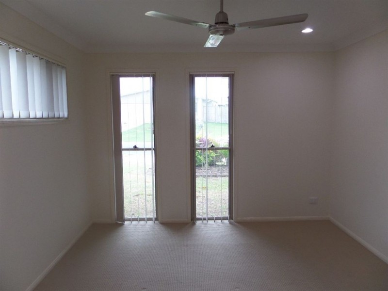 49 Newport Parade, Blacks Beach QLD 4740