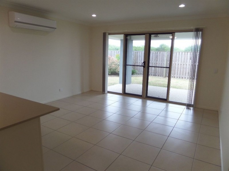 49 Newport Parade, Blacks Beach QLD 4740