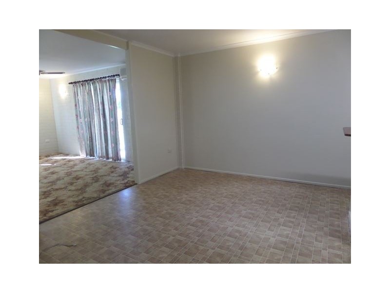 8 Pine Street, Andergrove QLD 4740