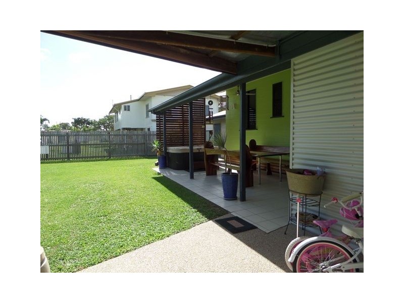 9 William St, South Mackay QLD 4740
