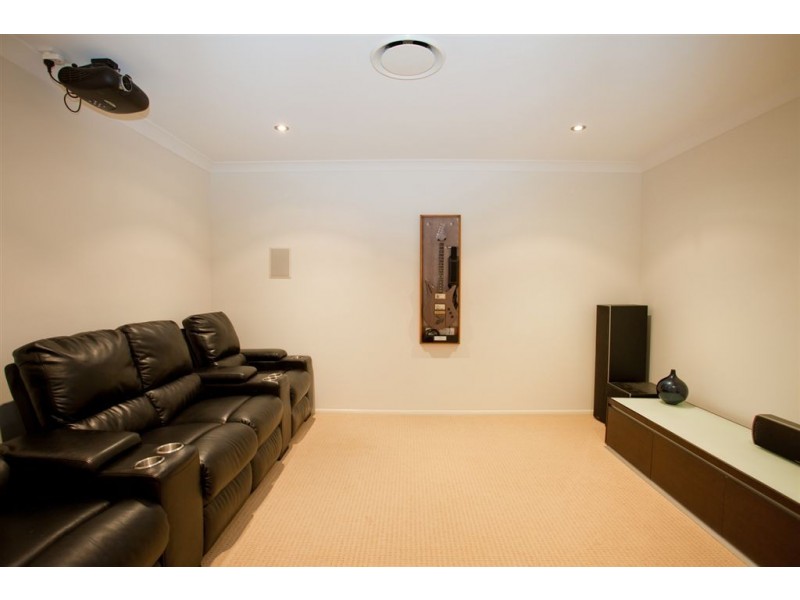 10 Rudd Street, Rural View QLD 4740