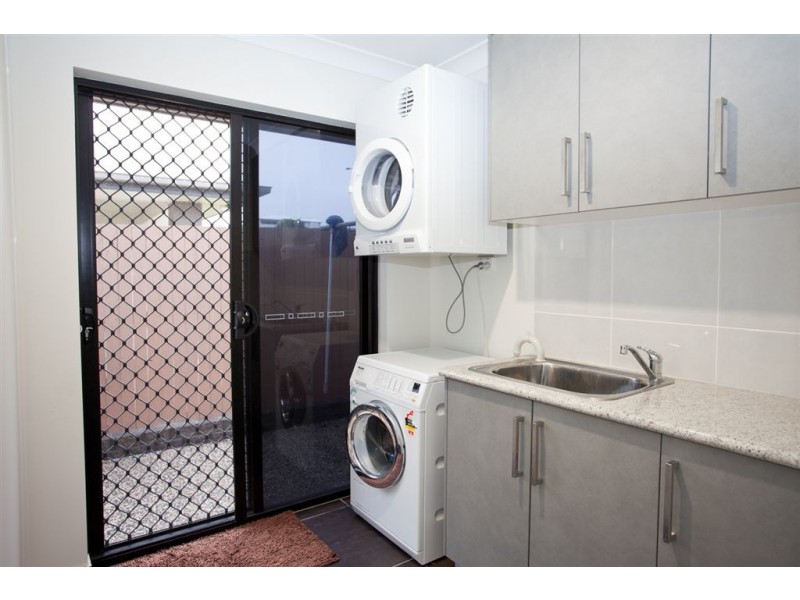 10 Rudd Street, Rural View QLD 4740