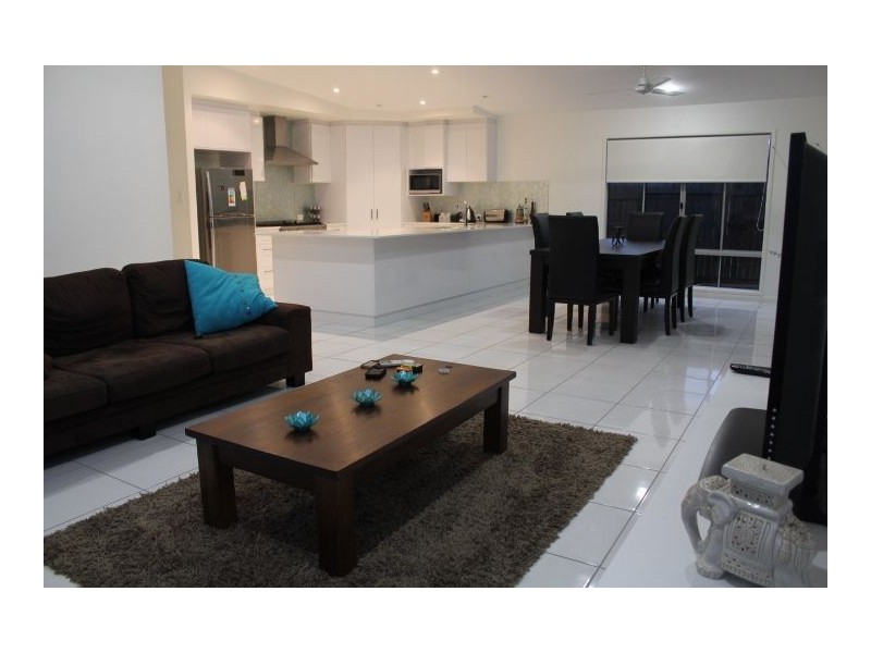 1 Iris Court, Walkerston QLD 4751
