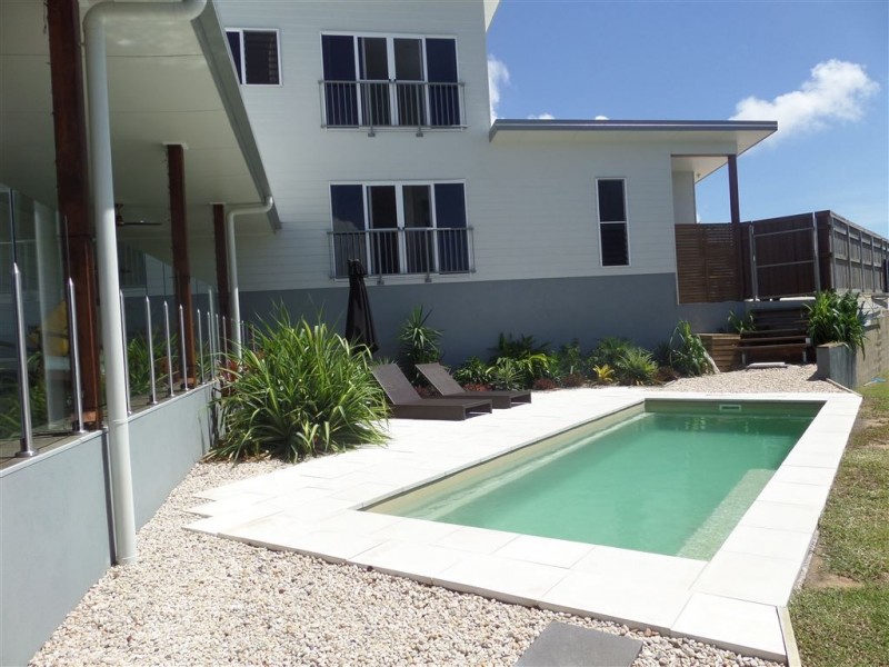 35 Village Circuit, Eimeo QLD 4740