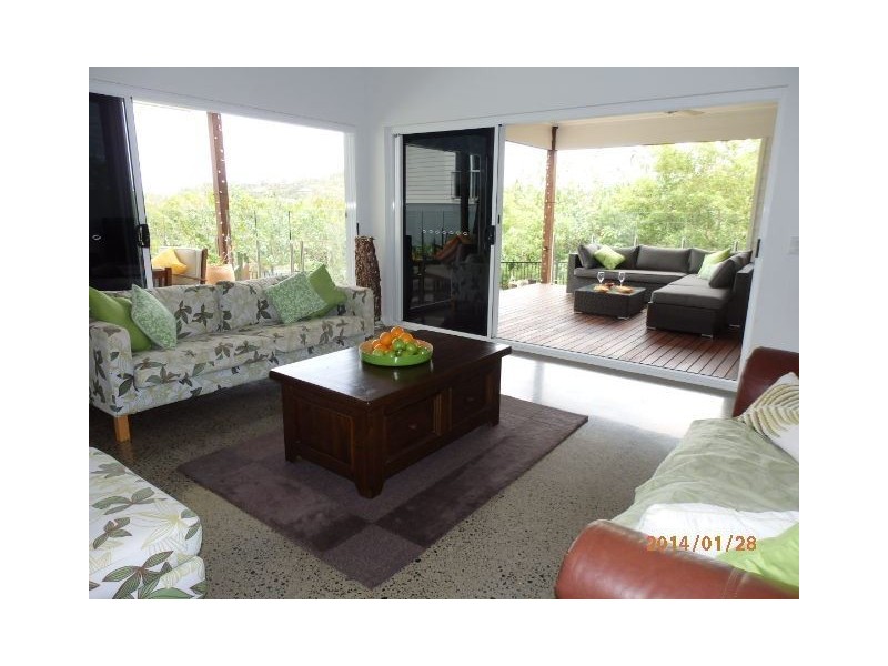 35 Village Circuit, Eimeo QLD 4740