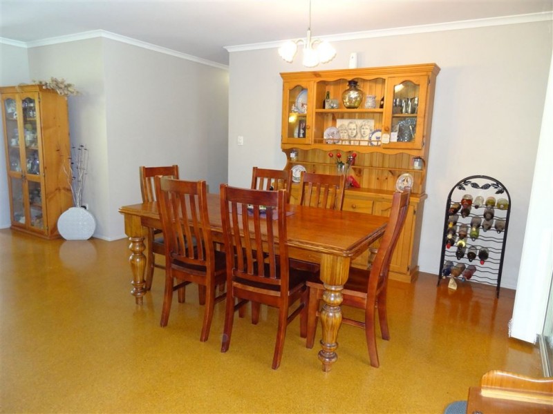 16 Matilda Court, Mirani QLD 4754