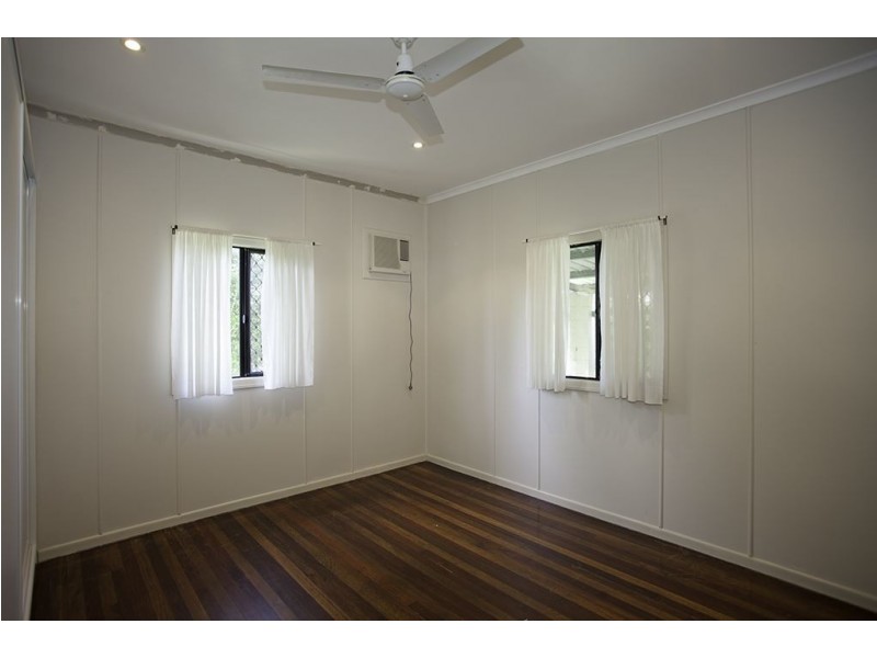 16 Tait Street, West Mackay QLD 4740