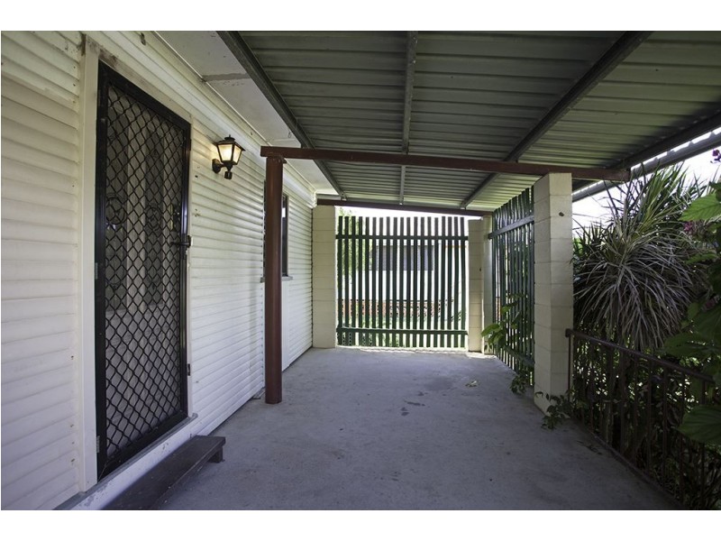 16 Tait Street, West Mackay QLD 4740