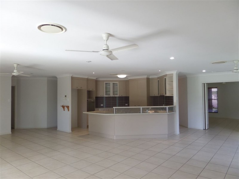 32 Monash Way, Ooralea QLD 4740